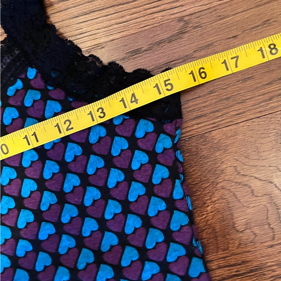 Y2K Eyeshadow Black & Blue Heart Patterned Lace Tank Top Vintage Grunge Punk 90s - Picture 7 of 8